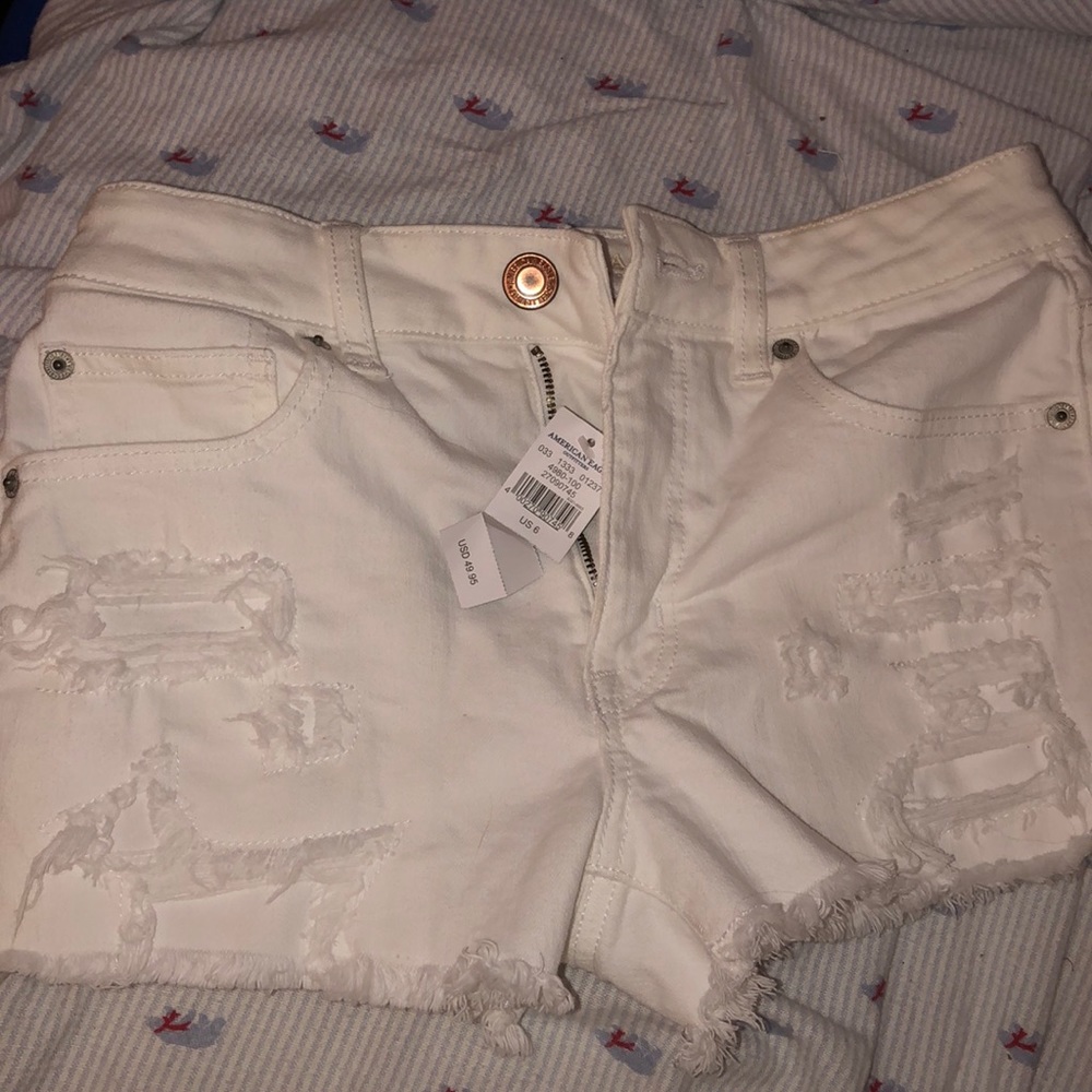 American eagle white stretchy shorts